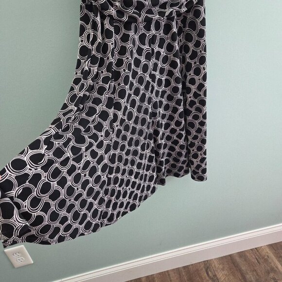 GEORGE STRETCH RUSCHED WAISTED ABSTRACT BLACK AND WHITE DRESS SIZE LARGE - Picture 6 of 12